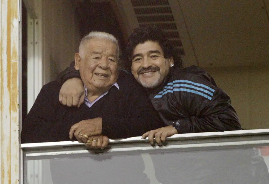 Foto sobre ¿Otra vez desde cero? Un insólito error vuelve a sacudir el juicio por la muerte de Maradona
