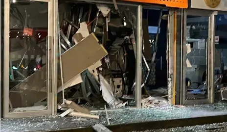 Foto sobre Otra vez contra los cajeros: Explosión y persecución tras un golpe a un cajero en Parque Miramar. Hay tres detenidos y dos son chilenos