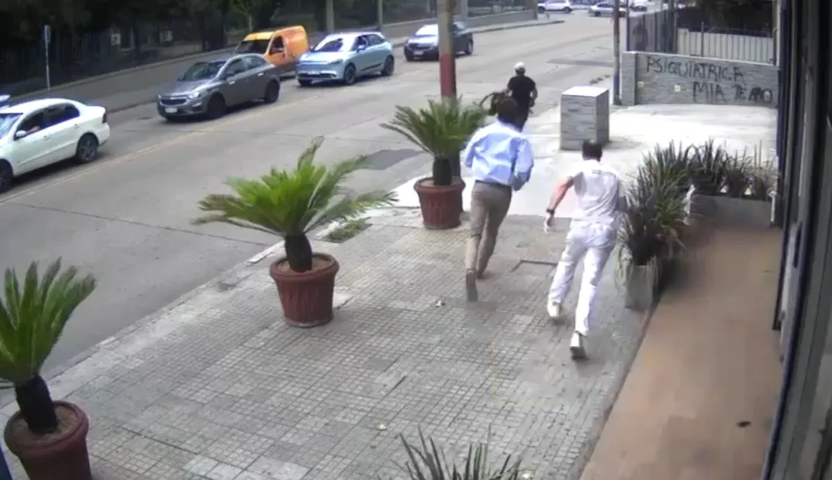 Foto sobre Panaderos redujeron a un delincuente con un palo de amasar tras una rapiña en Montevideo