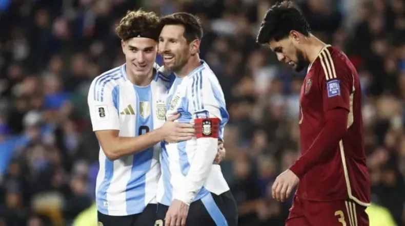 Foto sobre Messi, ovación eterna en su despedida en Argentina
