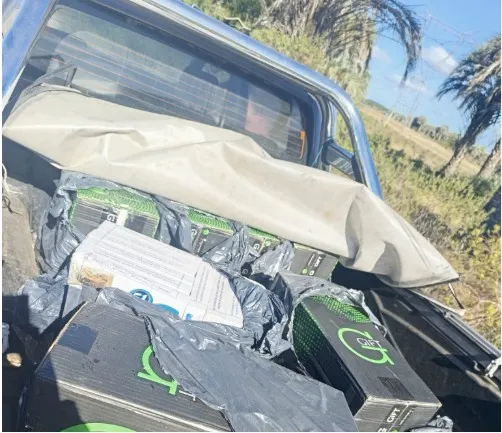 Foto sobre Incautan 70.000 cigarrillos de contrabando y una camioneta en operativo de Aduanas en Paysandú
