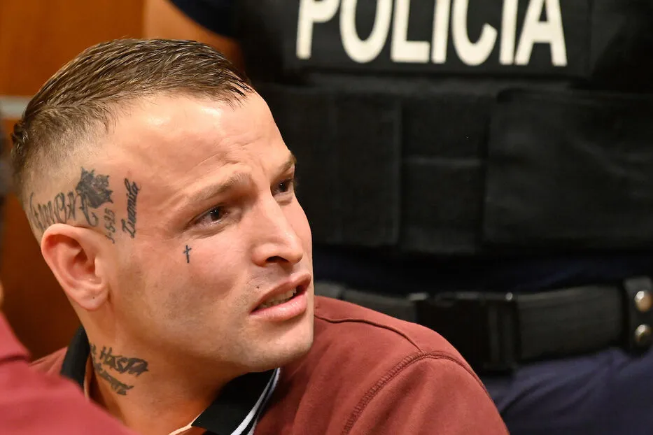 Foto sobre Confirman los 12 años de prisión para Moisés Martínez por matar a su padre: la Justicia reconoció años de abusos, pero rechazó que justificaran el crimen