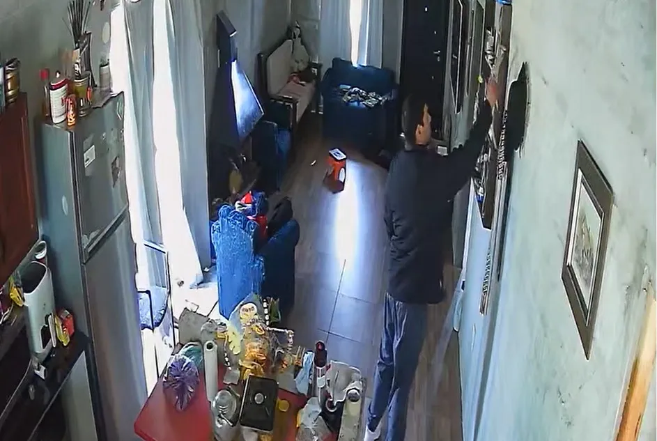 Foto sobre Entró a robar a una casa en Paysandú y quedó filmado: la familia pide colaboración para identificarlo