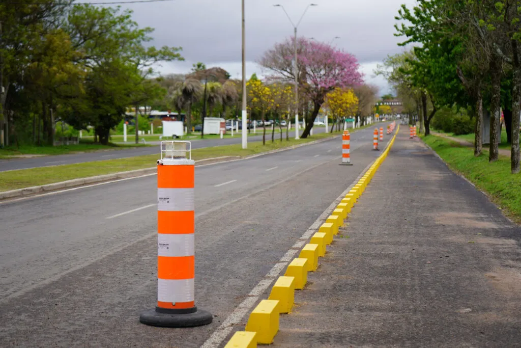 Foto sobre Paysandú renueva calles y avenidas, recuperando pavimentos, y avanza con una nueva ciclovía