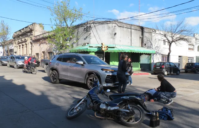 Foto sobre Motociclista fue trasladado al hospital tras un choque en Herrera y Sarandí