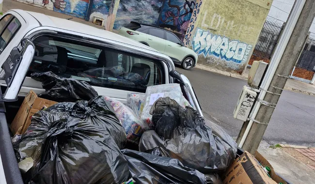 Foto sobre Aduanas donó ropa, alimentos y artículos de higiene para familias afectadas por la crecida del río Uruguay