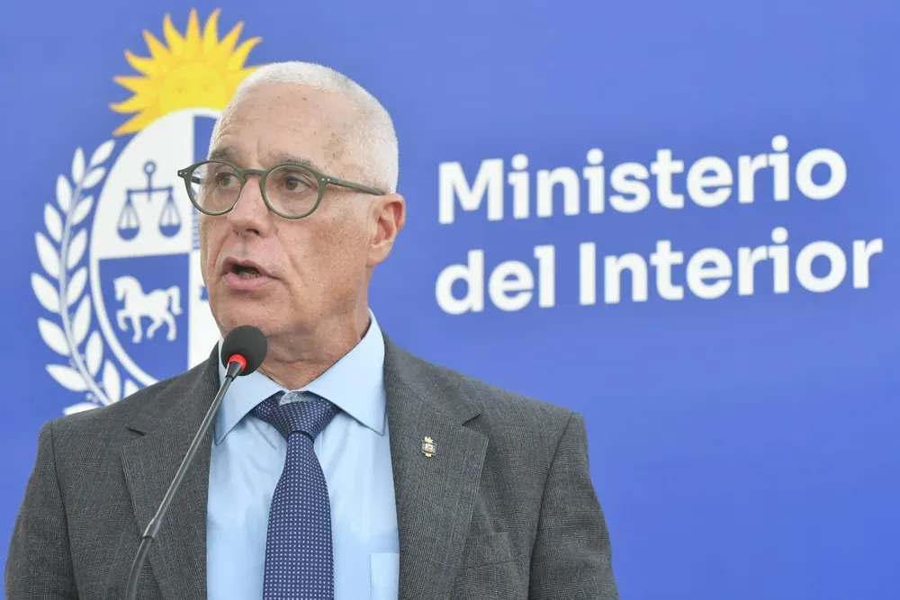 Foto sobre Amenazaron de muerte al ministro Carlos Negro mediante llamadas al 911: hubo allanamientos y varias personas fueron detenidas
