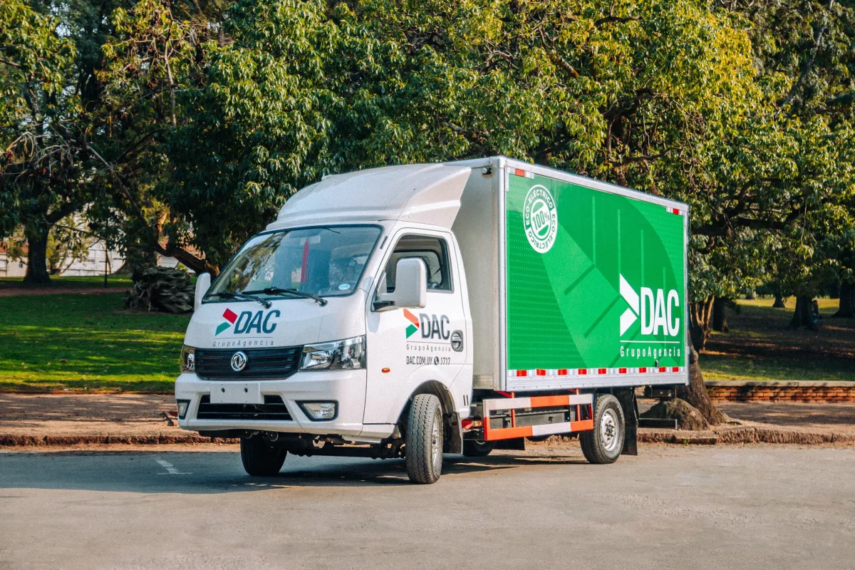 Foto sobre Operativo desarticula red de contrabando entre Salto y Montevideo. Gran empresa de transporte bajo investigación