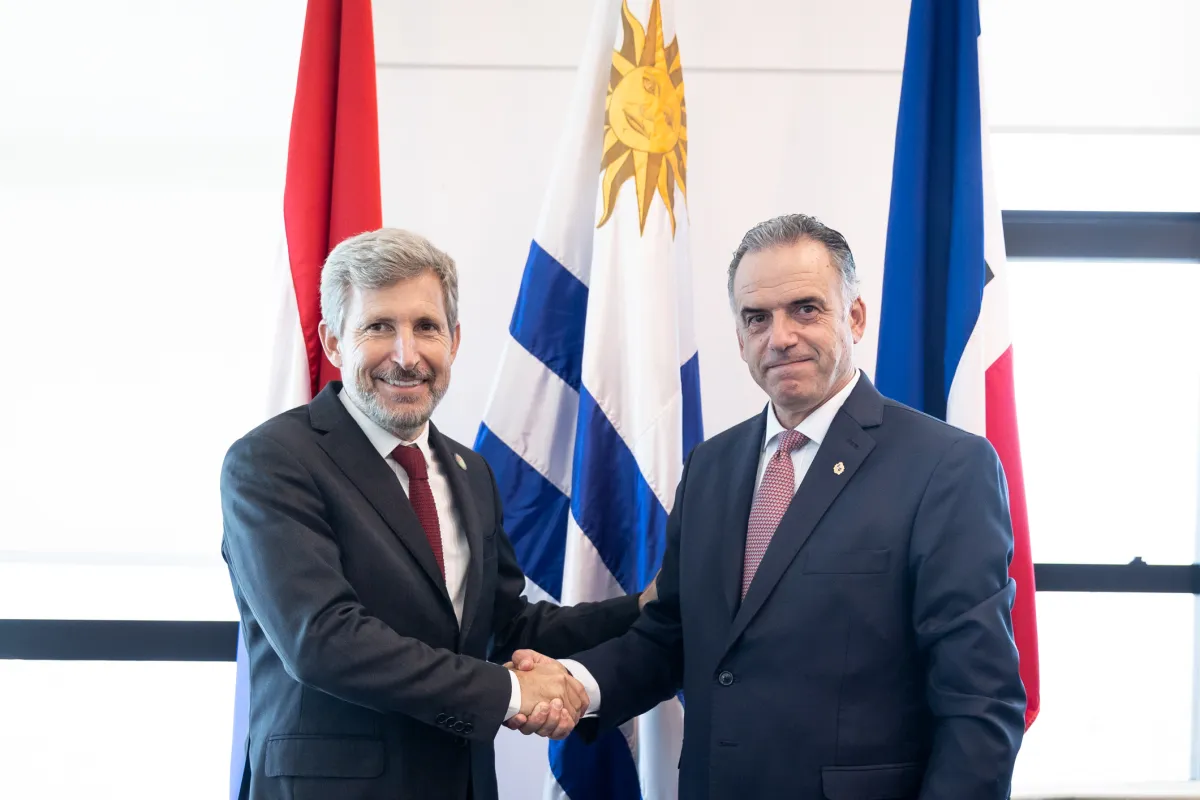 Foto sobre El gobernador de Entre Ríos, Rogelio Frigerio, respaldó la relocalización de la planta de HIF y destacó el diálogo con Uruguay