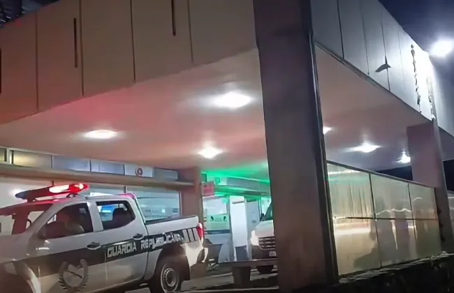 Foto sobre Un hombre murió tras descompensarse mientras esperaba atención en el Hospital de Salto