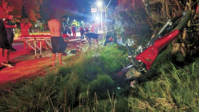 Foto sobre Violento choque entre motocicleta y automóvil dejó a dos menores con varias lesiones en Paysandú