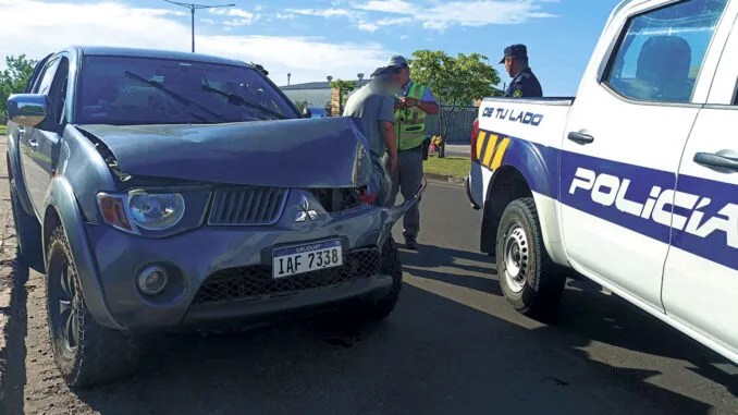 Foto sobre Conductor alcoholizado protagoniza choque en Paysandú y se da a la fuga