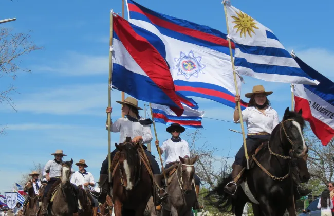 Foto sobre Emoción y orgullo en Paysandú: más de 250 aparcerías iniciaron su camino hacia la Meseta de Artigas