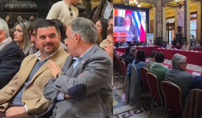 Foto sobre Olivera participó junto a Orsi y alcaldes de todo el país en un Plenario marcado por la preocupación ante El Niño