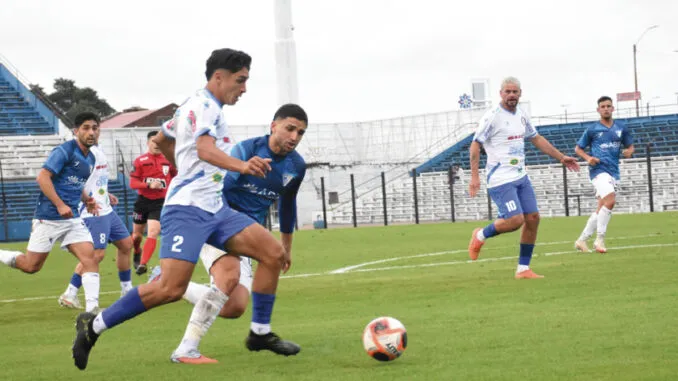 Foto sobre Paysandú FC busca otro paso clave ante Fénix para seguir creciendo en la Segunda División