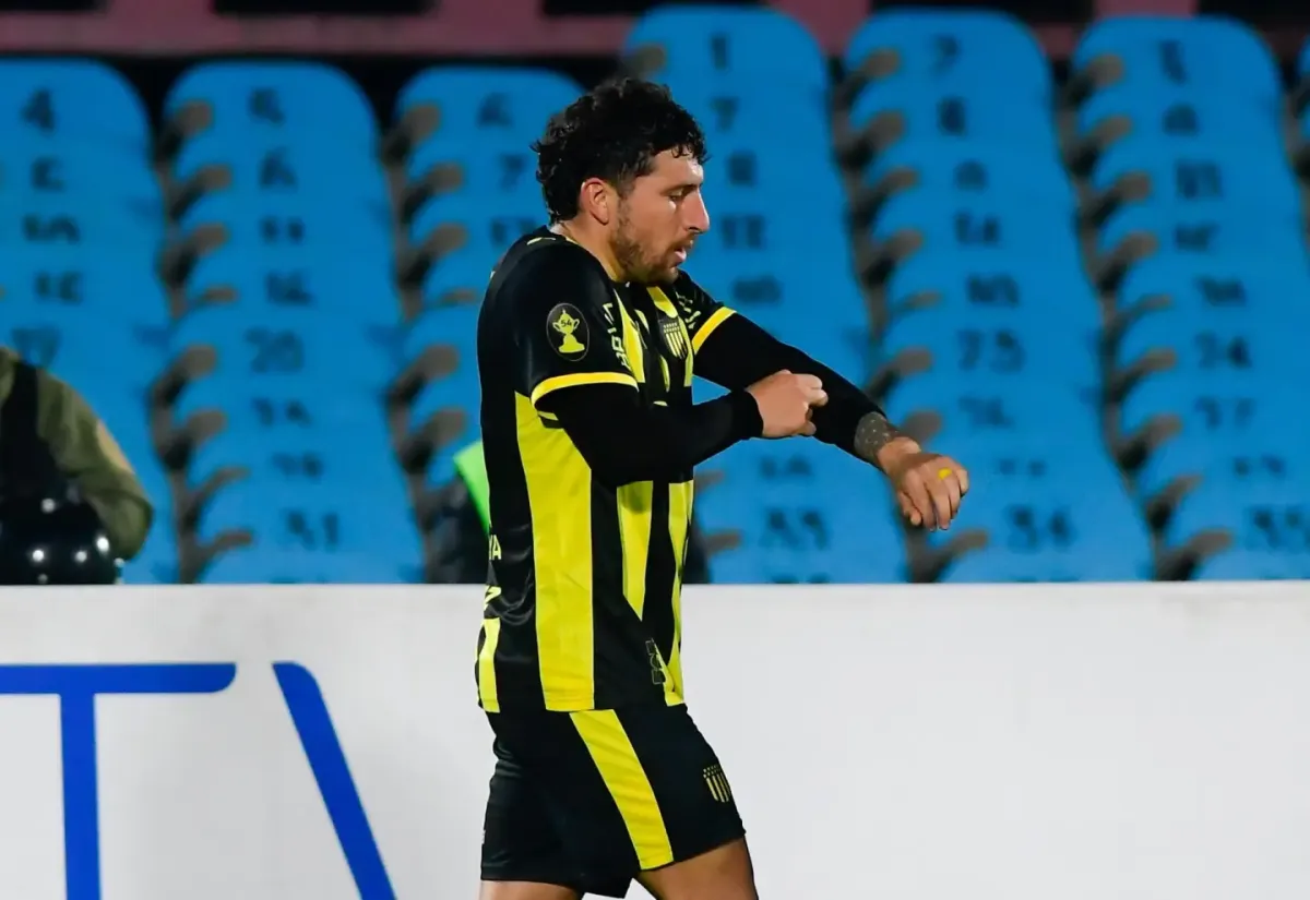 Foto sobre Peñarol venció 1-0 a City Torque y comenzó con triunfo la defensa de la Copa AUF Uruguay
