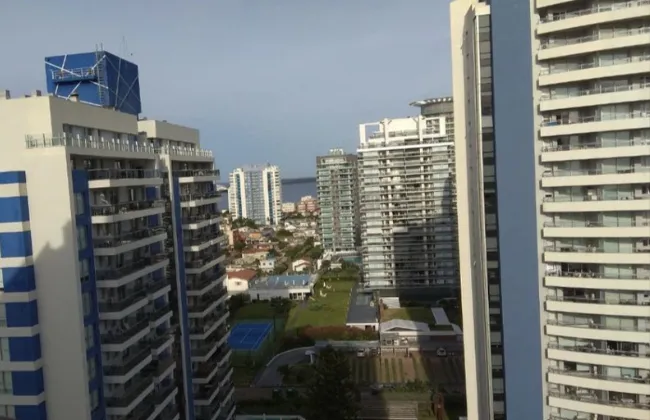 Foto sobre Un encargado de 59 años fue imputado en Punta del Este por alquilar sin autorización un apartamento y cobrar dos años de renta por adelantado.