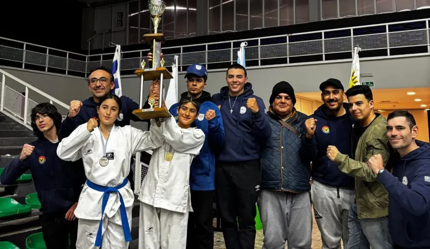 Foto sobre Paysandú se quedó con la clasificación general del Open Internacional de Taekwondo, que reunió a más de 250 competidores