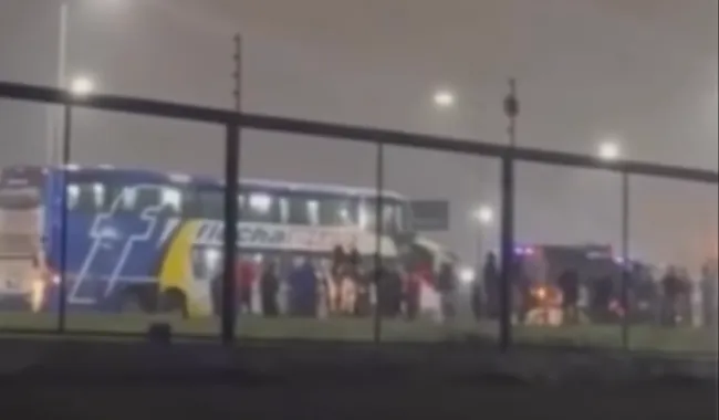 Foto sobre En Montevideo: Ataque a balazos contra hinchas de Tigre tras la Sudamericana dejó un herido