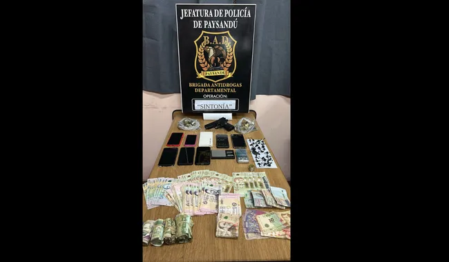 Foto sobre Operación “Sintonía”: desarticularon tres bocas de drogas y dos hombres fueron condenados en Paysandú