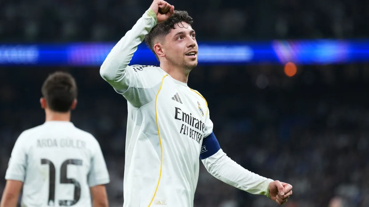 Foto sobre Federico Valverde firma una noche histórica: el mundo del fútbol se rinde ante su triplete con Real Madrid